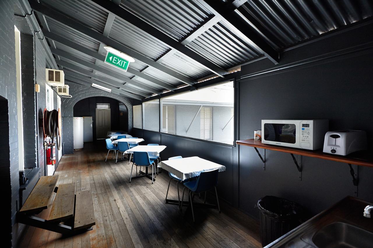 Commercial Hotel Charters Towers